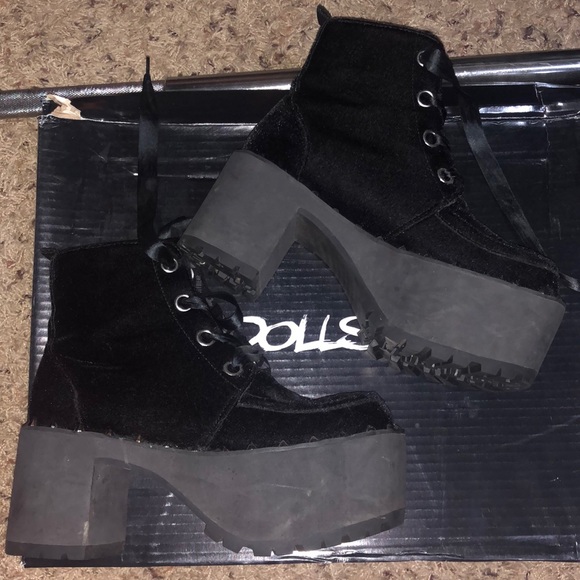 COPY - T.U.K platform boots - Picture 2 of 2